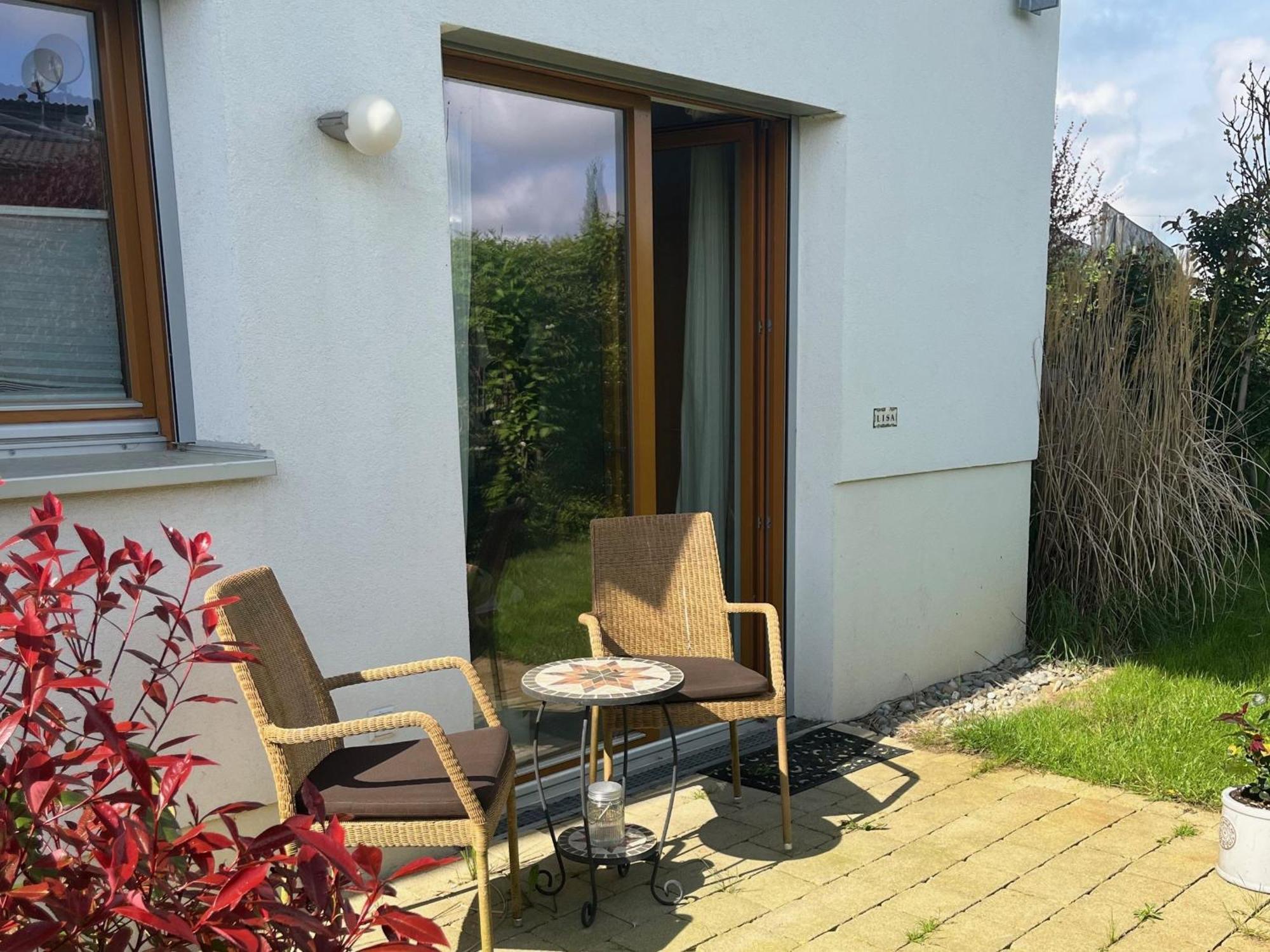 Im Rosengarten * Bodman-Ludwigshafen